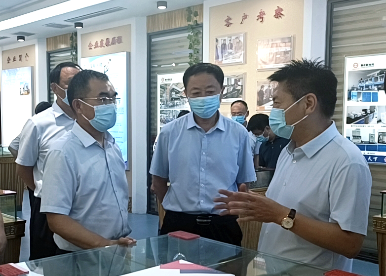 河南省“萬人助萬企”第十一工作組趙耕一行到豫中新材