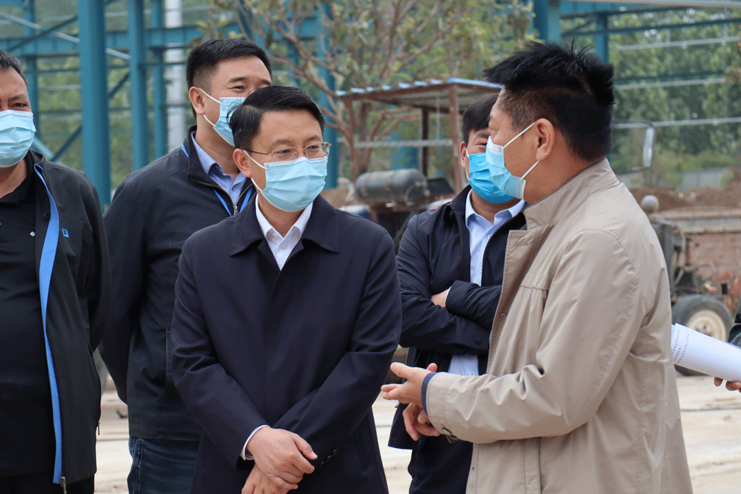  臨潁縣縣委副書記、縣長李俊偉一行到豫中新材料調(diào)研