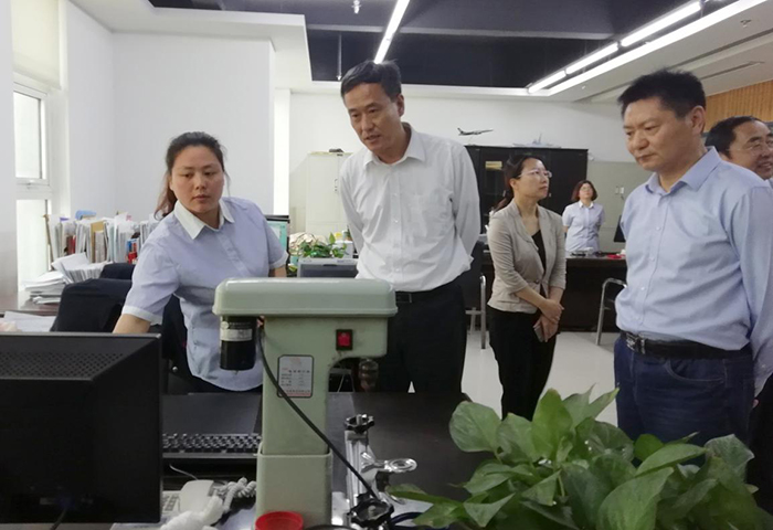 省人大檢查組到河南豫中鐵合金有限公司調(diào)研并了解《統(tǒng)計(jì)法》貫徹實(shí)施情況